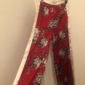 PrettyLittleThing Satin Floral Pants